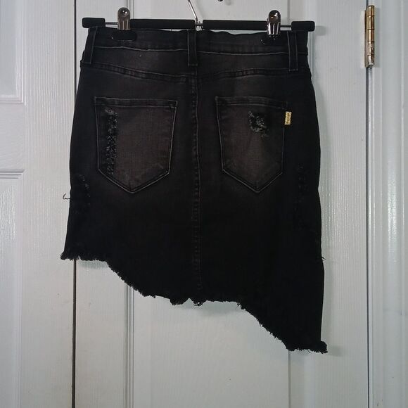 VIBRANT M.I.U. stretch  distressed Asymmetrical Black Denim Skirt Sz M - Picture 4 of 7